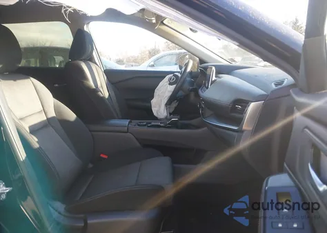 2024 Nissan Rogue Sv Intelligent Awd z USA, uszkodzony, nr VIN JN8BT3BB5RW421162